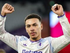 „Daj čas Rogersovi a on spôsobí problémy.“ "Daj čas Rogersovi a on spôsobí problémy."