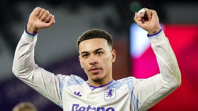 "Daj čas Rogersovi a on spôsobí problémy." "Daj čas Rogersovi a on spôsobí problémy."