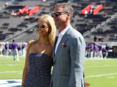 Dcéra Lanea Kiffina podrobne opisuje návštevu LSU, keď sa priateľ Whit Weeks stretáva s rodinou Dcéra Lanea Kiffina podrobne opisuje návštevu LSU, keď sa priateľ Whit Weeks stretáva s rodinou