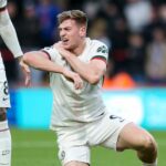 Liam Delap z Chelsea odišiel zranený počas zápasu Premier League s Bournemouthom