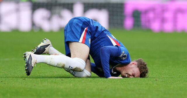 Cole Palmer z Chelsea sa zranil počas zápasu Premier League proti Newcastlu United