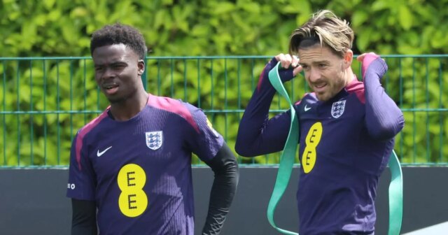 Dohoda s Bukayom Sakom bola dosiahnutá, keď Jack Grealish argumentoval Bukayo Saka z Arsenalu