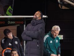 Dundee United 2-1 Celtic: No-wins Nancy dosahuje bod, z ktorého niet návratu po štvrtej porážke v rade – chradnúci fanúšikovia požadujú návrat Martina O’Neilla, píše STEPHEN HALLIDAY Wilfried Nancy tomu nemôže uveriť po tom, čo jeho tím Keltov prehral štvrtýkrát za sebou