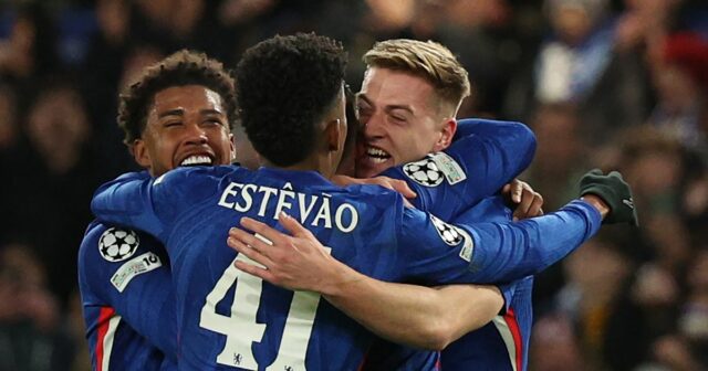 Hráči Chelsea oslavujú 