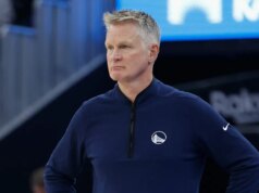 E-mail Joea Lacoba frustrovanému fanúšikovi Warriors sa šíri po prehre E-mail Joea Lacoba frustrovanému fanúšikovi Warriors sa šíri po prehre