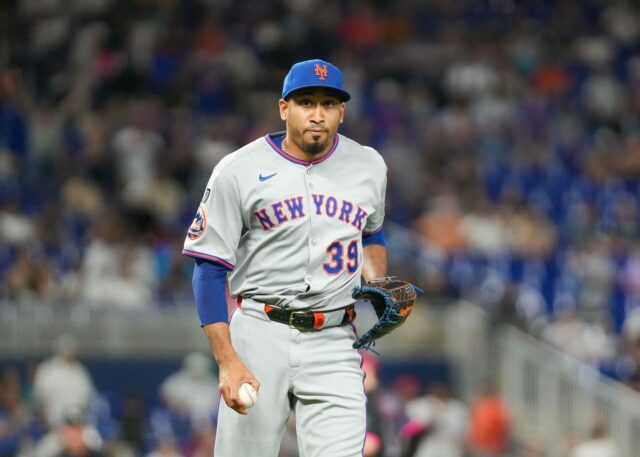 Edwin Díaz uniká z rozpočtu Dodgers; Mets, Yankees podnietili divokú logo pochodového šialenstva