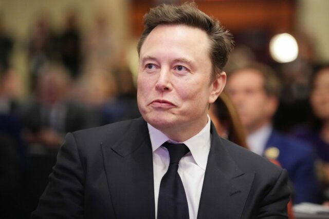 Elon Musk na globálnej konferencii Milken Institute, ktorá sa konala v Beverly Hills (zdroj obrázka: Getty)