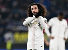 Enzo Maresca bol nútený urobiť rozhodnutie Marca Cucurellu, pretože brutálny urážač Chelsea hovorí za všetko Marc Cucurella z Chelsea tlieska fanúšikom po porážke tímu po zápase MD6 fázy Ligy majstrov UEFA 2025/26 medzi Atalanta BC a Chelsea FC na Stadio di Bergamo 9. decembra 2025 v Bergame v Taliansku