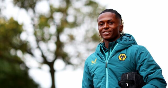 Ethan McLeod, 21, zomrel pri autonehode, keď sa hrnuli pocty Ethan McLeod, 21, zomrel pri autonehode, keď sa hrnuli pocty | Futbal | Šport