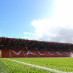 Lekárska pohotovosť sa odohrala na nižšej úrovni Charltonovho krytého konca (WSL Football cez Getty Images)