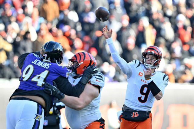 Fanúšikovia NFL odpálili Bengals po víťazstve Ravens 24:0 v 15. logo pochodového šialenstva