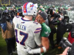 Fanúšikovia NFL reagujú, keď Jeff Saturday ospravedlňuje výber „Supermana“ Josha Allena pred Jalen Hurts pre play-off NFL logo pochodového šialenstva