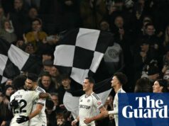 Fulham padol les a kto je na vrchole stromu v Európe? – Futbalový týždenník | futbal Fulham oslavuje gól proti Nottinghamu Forest
