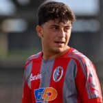 Futbalista (18) bol dobodaný a bojoval o život po útoku gangu podobnom Gomore