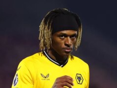 Futbalista Ethan McLeod (21) zomrel pri autonehode ako pocta hviezde FC Macclesfield Futbalista Ethan McLeod (21) zomrel pri autonehode ako pocta hviezde FC Macclesfield