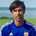 Futbalový manažér a jeho tri deti zomreli po tom, čo sa turistická loď potopila a bojovala s 10-metrovými vlnami