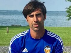 Futbalový manažér a jeho tri deti zomreli po tom, čo sa turistická loď potopila a bojovala s 10-metrovými vlnami Futbalový manažér a jeho tri deti zomreli po tom, čo sa turistická loď potopila a bojovala s 10-metrovými vlnami