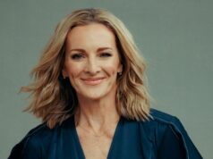 Gabby Logan preberá novú rolu len niekoľko mesiacov po tom, čo začala spoluhostovať zápas dňa Gabby Logan (C) s kolegom Zápas dňa hostí Kelly Cates a Mark Chapman