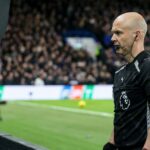 Moises Caicedo po faule Mikela Merina