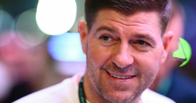 Gerrard povedal, aby bol pripravený na telefonát z Liverpoolu v Gerrard povedal, aby bol pripravený na telefonát z Liverpoolu v čase, keď bol Slota pod tlakom | Futbal | Šport