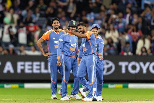 Hodiť výsledok a hrať 11s pre dnešný zápas, zoznam rozhodcov Hodiť výsledok a hrať 11s pre dnešný zápas, zoznam rozhodcov a správu o ihrisku