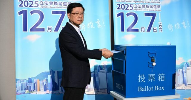 Hongkong hlasuje v prieskumoch „iba vlastencov“ uprostred hnevu nad smrteľným požiarom | Správy o protestoch v Hongkongu
