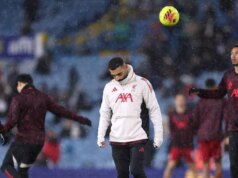 Hráči Liverpoolu si všimli veľkú zmenu Mohameda Salaha pred výbuchom bomby Arne Slot LEEDS, ANGLICKO - 6. DECEMBRA: Mohamed Salah z Liverpoolu sa pozerá počas rozcvičky pred zápasom Premier League medzi Leedsom United a Liverpoolom na Elland Road 6. decembra 2025 v anglickom Leedse. (Foto: Alex Livesey/Getty Images)