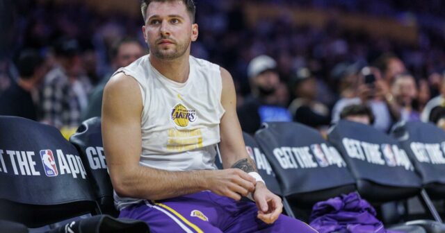 Hviezda Lakers Luka Doncic by mohla hrať v nedeľu po narodení druhého dieťaťa
