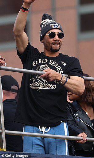 Hviezda MLB Mookie Betts si užíva predvianočný golf s bývalým Mookie Betts po víťazstve vo Svetovej sérii 2025