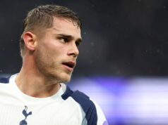 Hviezda Tottenhamu Van de Ven si špeciálne vyzdvihuje dvoch rivalov z Liverpoolu Micky van de Ven si vybral dvoch rivalov z Liverpoolu na špeciálne ocenenie