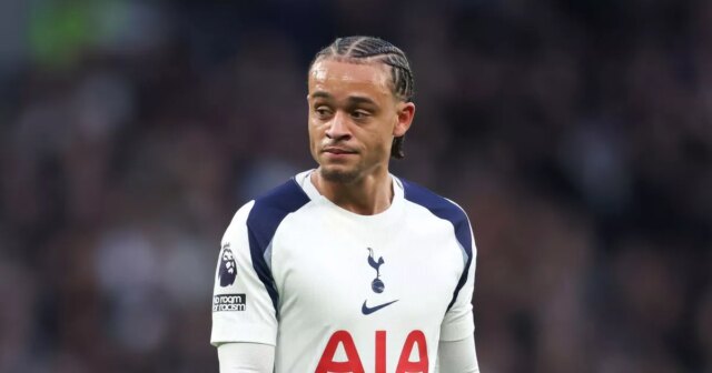 Xavi Simons v akcii za Tottenham