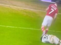 Hviezda Wrexhamu James McClean dostal trest FA po neviditeľných záberoch počas vzplanutia Swansea James McClean v televízii