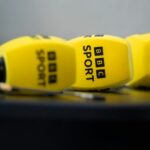 Hviezda zápasu dňa pri „vážnej nehode“ a zostala v nemocnici so „zlomenými kosťami“