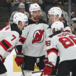 Insider naznačuje, že Devils robí obchodné kroky napriek neúspešnému prenasledovaniu Quinna Hughesa