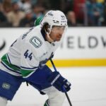 Insider uvádza, že Canadiens, franšíza za 1,55 miliardy dolárov sa pripojila k honbe za Kieferom Sherwoodom z Canucks