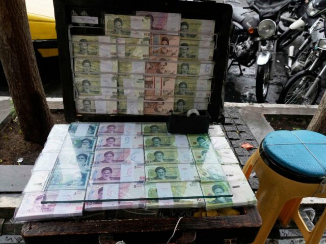 Iránsky prezident vyzýva vládu, aby vypočula „legitímne požiadavky“ demonštrantov | Obchodné a ekonomické správy
