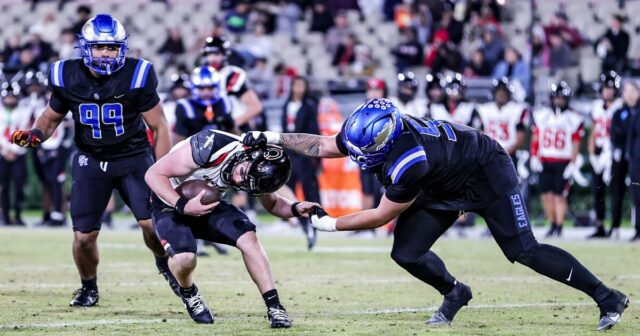 Isaia Vandermade zo Santa Margarity je v play-off strojom na Isaia Vandermade zo Santa Margarity je v play-off strojom na vyhodenie