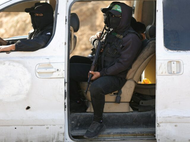 Izrael tvrdí, že zasiahol „kľúčového“ člena Hamasu v meste Gaza Izrael tvrdí, že zasiahol „kľúčového“ člena Hamasu v meste Gaza | Správy o konflikte medzi Izraelom a Palestínou