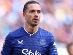 Jack Grealish pohostí kamarátov na úchvatnom vianočnom večierku, ktorý sa skončí v striptízovom klube o 4:00 Jack Grealish