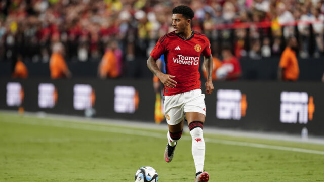 Jadon Sancho dostáva podporu po tajomných príspevkoch na sociálnych sieťach
