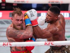 Jake Paul utrpel zlomeninu čeľuste pri strate Anthonyho Joshuu Box: Jake Paul vs Anthony Joshua