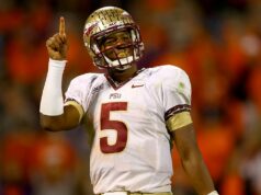 Jameis Winston porazil futbal FSU a upozornil na ženský futbalový tím školy Jameis Winston porazil futbal FSU a upozornil na ženský futbalový tím školy