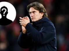 James Trafford spojený s Tottenhamom nie je v januári na predaj Brankár Manchestru City James Traffford vhadzuje loptu do hry počas MD5 fázy Ligy majstrov UEFA 2025/26 medzi...