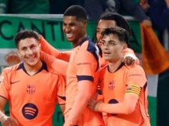 Januárové prestupové obdobie Man Utd: Marcus Rashford spečatil skorý odchod, keď sa k nemu pripojila anglická hviezda Roony Bardghji z FC Barcelona oslavuje 1:3 s Marcusom Rashfordom z FC Barcelona, Pedrim z FC Barcelona, Julesom Koundem z FC Barcelona počas zápasu LaLiga EA Sports medzi Real Betis Sevilla a FC Barcelona na Estadio La Cartuja