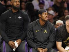 Jarred Vanderbilt dúfa v príležitosť pomôcť Lakers v obrane Jarred Vanderbilt dúfa v príležitosť pomôcť Lakers v obrane