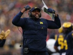 Jason Whitlock kritizuje Sherrone Moore za „myslenie s najmenšou hlavou“ a zmarenie práce Michigan HC logo pochodového šialenstva