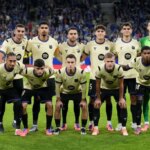 "Je to basketbalista?" - Manželka hviezdy Barcelony sa vzteká kvôli vynechaniu FIFPRO XI