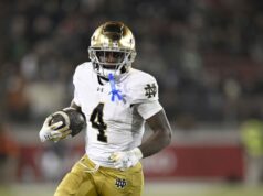 Jeremiyah Love prerušil mlčanie o ohromujúcom odhlásení Notre Dame a o tom, prečo si tím vybral dedičstvo pred posezónou logo pochodového šialenstva