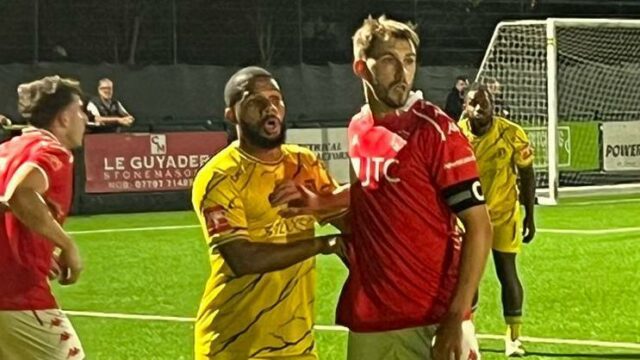 Jersey Bulls držal remízu Beckenham Town Jersey Bulls držal remízu Beckenham Town