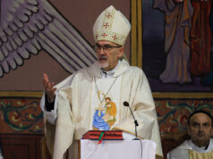 Jeruzalemský latinský patriarcha vedie vianočnú omšu v kostole v Gaze | Gaza Jeruzalemský latinský patriarcha vedie vianočnú omšu v kostole v Gaze | Gaza